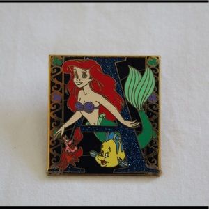 2007 Ariel A Disney collectible pin